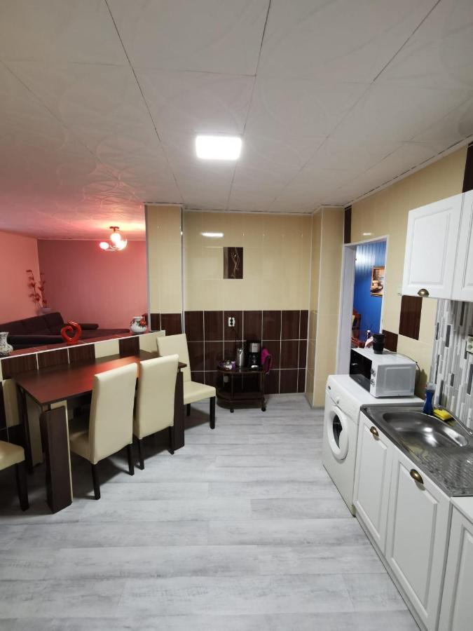 Noah Apartment Uricani (Hunedoara) Exterior foto